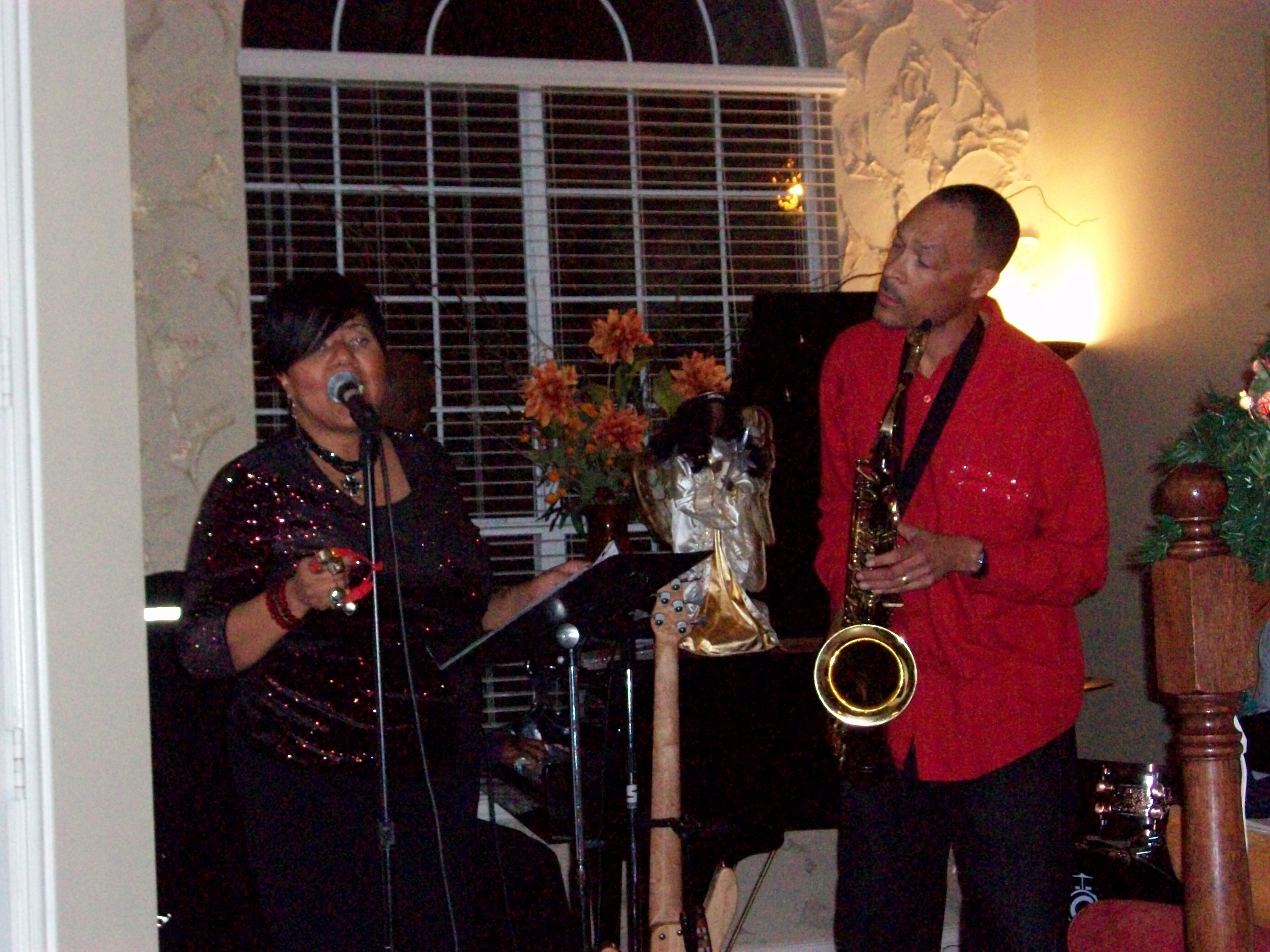 Cat Garner performing with Tom Braxton, December, 2010